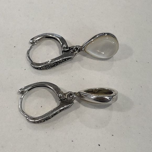 Vintage Sterling Silver Marcasite Mother of Pearl Drop Earrings - Picture 15 of 15